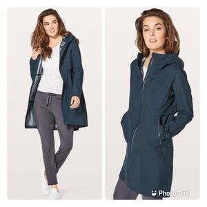Lululemon‎ Jacket Women 2  Blue Navy Cloud Crush Rain Waterproof Hooded Full Zip